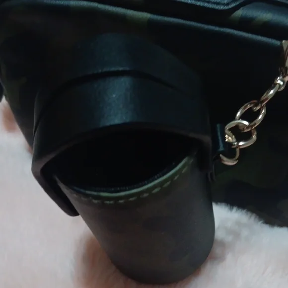 White House Black Market Camouflage and Black Bag - Picture 3 of 6